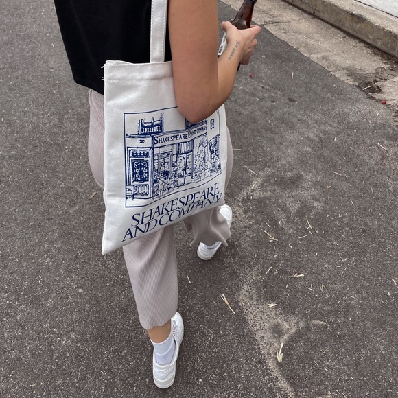 YOUR POSH AMBASSADOR - Picture 3 of 6